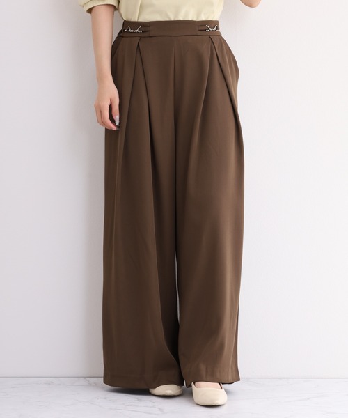 laulea(ラウレア)の「laulea ビット付タックワイドパンツ(スラックス・レディース・グレー/ダークグレー/ブラウン/ブラック・M)」の1枚目の写真
