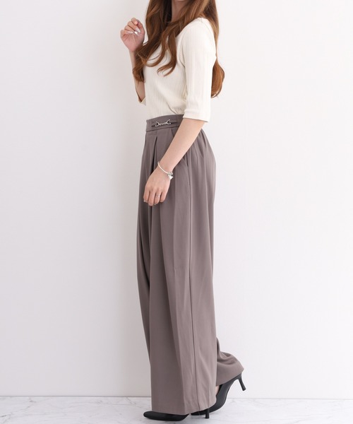 laulea(ラウレア)の「laulea ビット付タックワイドパンツ(スラックス・レディース・グレー/ダークグレー/ブラウン/ブラック・M)」の16枚目の写真