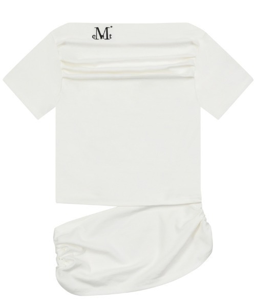 MUCENT(ムセント)の「A'GEM/9 × .kom 『MUCENT/ムセント』RIVA SHIRRING SLIT OFF SHOULDER HALF TEE/ リバシャーリングスリットオフショルダー半袖Tシャツ(Tシャツ/カットソー・レディース・ブラック/ホワイト・FREE)」の11枚目の写真