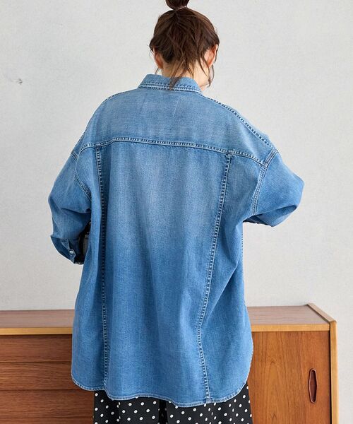 le.coeur blanc(ルクールブラン)の「Healthy denim Almond(シャツ/ブラウス・レディース・ブルー・38)」の7枚目の写真