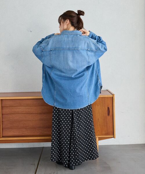 le.coeur blanc(ルクールブラン)の「Healthy denim Almond(シャツ/ブラウス・レディース・ブルー・38)」の16枚目の写真