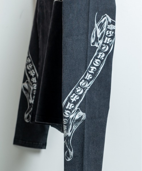 BACKSTAGE PASS(バックステージパス)の「LILY BONE-S LS(リリーボーンS LS) ヴィンテージウォッシュ ゴシックプリント ルーズフィットロンT(Tシャツ/カットソー・メンズ・ダークグレー/ホワイト系その他・FREE)」の21枚目の写真