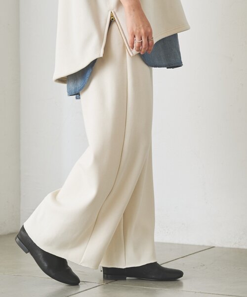 BEARDSLEY(ビアズリー)の「ボンバーヒートパンツ【セットアップ】(その他パンツ・レディース・アイボリー/ネイビー/ブラウン・0/1)」の6枚目の写真
