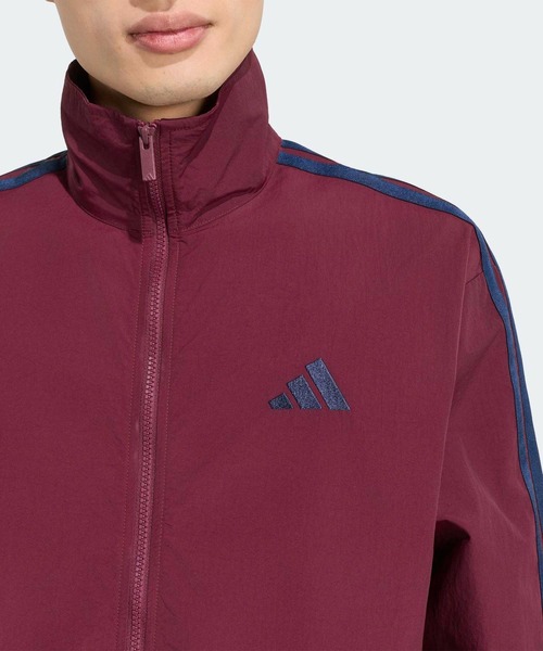 adidas(アディダス)の「スタジアム ライト ツイル ルーズフィット トラックジャケット / ジャージ / アディダス adidas(ジャージ・メンズ・レッド・X-SMALL/X-LARGE/MEDIUM/LARGE/XX-LARGE)」の3枚目の写真