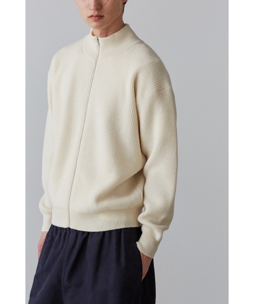 Y(ワイ)の「Y / NON MULESING WOOL DRIVERS KN(カーディガン/ボレロ・メンズ・ホワイト/ネイビー・MEDIUM/SMALL/LARGE)」の7枚目の写真
