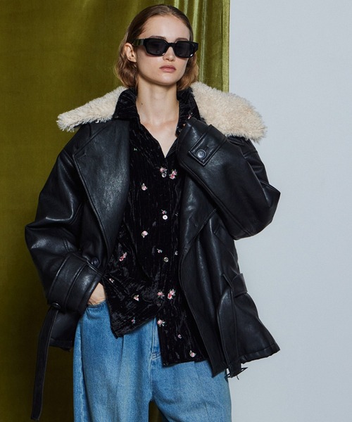 MAISON SPECIAL(メゾンスペシャル)の「【26WINTER PRE-ORDER】Fake Leather Short Trench Coat/フェイクレザーショートトレンチ(その他アウター・レディース・ブラック/ブラウン・FREE)」の5枚目の写真