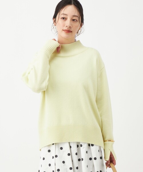 NOLLEY’S(ノーリーズ)の「カシミヤブレンドハイネックプルオーバー(ニット/セーター・レディース・イエロー/ピンク/サックスブルー/ライトグレー・38)」の1枚目の写真