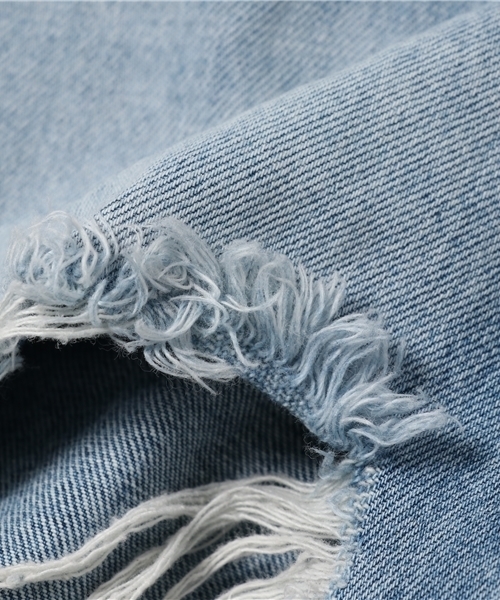 AZUL by moussy（アズールバイマウジー）の「アンクルテーパードデニム（デニムパンツ・レディース・ライトブルー・24inch/25inch/27inch/26inch）」の7枚目の写真