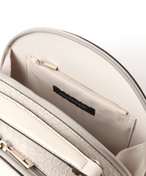 PAGEBOY(ページボーイ)の「ハーフムーンショルダーバッグ(ショルダーバッグ・レディース・ベビーピンク/ブラック/ライトグレー・FREE)」の9枚目の写真