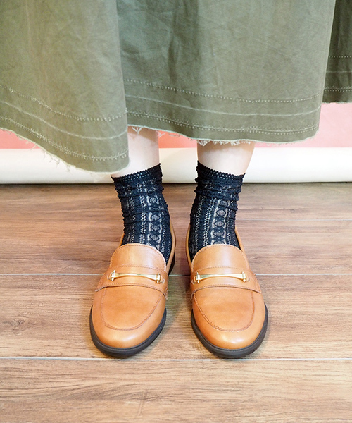 あしながおじさん（アシナガオジサン）の「◆ あしながおじさん ◆　ビットローファー　0701065（ローファー・レディース・ブラック/クリアブラック/キャメル/ワインレッド・22.5cm/23.5cm/24.5cm/23.0cm/24.0cm）」の4枚目の写真