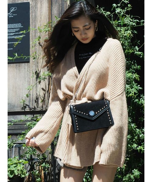 EVRIS（エヴリス）の「ボリュームベルテッドニットガウン（カーディガン/ボレロ・レディース・ブラック/パープル/ベージュ・FREE）」の3枚目の写真