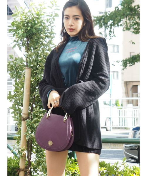 EVRIS（エヴリス）の「ボリュームベルテッドニットガウン（カーディガン/ボレロ・レディース・ブラック/パープル/ベージュ・FREE）」の2枚目の写真