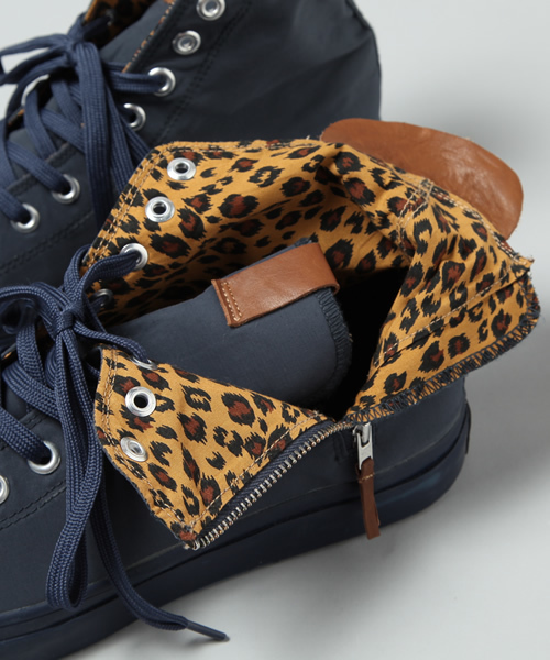 アールニューボールド　R.NEWBOLD　　Pコート　　黒　L R.NEWBOLD（アールニューボールド）の「EXCLUSIVE LINE/SIDE ZIP
