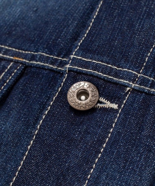 MONO-MART（モノマート）の「ビッグシルエットデニムボックスジャケット(10.0oz denim)（デニムジャケット・メンズ・ブルー系その他/ワンウォッシュ/ケミカルウォッシュ・M/L）」の8枚目の写真