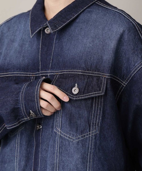 MONO-MART（モノマート）の「ビッグシルエットデニムボックスジャケット(10.0oz denim)（デニムジャケット・メンズ・ブルー系その他/ワンウォッシュ/ケミカルウォッシュ・M/L）」の13枚目の写真