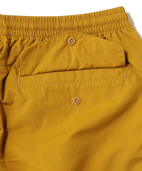 Champion（チャンピオン）の「Champion×SHIPS: 別注 撥水ナイロン ユーティリティ ショーツ（その他パンツ・メンズ・ブラック/ネイビー/マスタード・SMALL/MEDIUM/LARGE）」の17枚目の写真