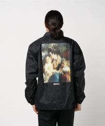 Sync.（スィンク）の「Sync.【KOSUKE KAWAMURA】COACH JACKET "FAMILY PORTRAIT"（ナイロンジャケット）」
