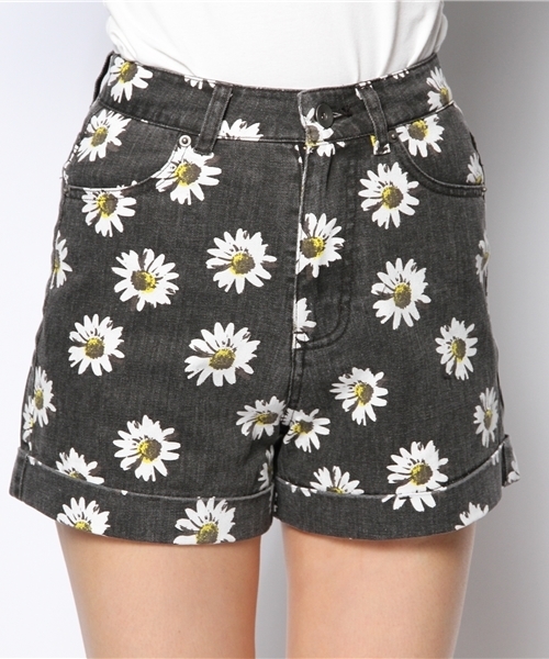 WEGO（ウィゴー）の「WEGO/プリントハイウエストショーツ（チノパンツ・レディース・ブラック/サックスブルー/ネイビー/ライトパープル/レッド/オフホワイト/ブラック系その他/ブルー・MEDIUM/LARGE）」の15枚目の写真