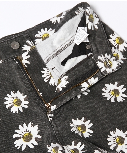 WEGO（ウィゴー）の「WEGO/プリントハイウエストショーツ（チノパンツ・レディース・ブラック/サックスブルー/ネイビー/ライトパープル/レッド/オフホワイト/ブラック系その他/ブルー・MEDIUM/LARGE）」の11枚目の写真