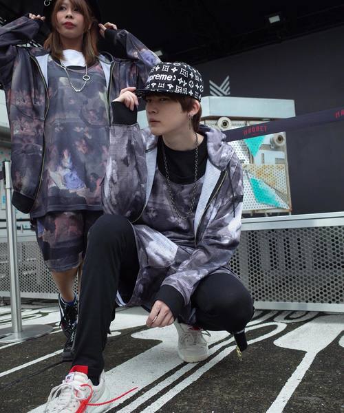 rovtski(ロフトスキー)の「【セットアップ対応】MESH SHORTS/アートプリント 総柄ショーツ(その他パンツ・メンズ・その他/ホワイト×ブラック・FREE)」の5枚目の写真