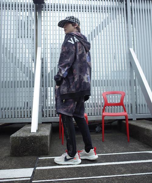 rovtski(ロフトスキー)の「【セットアップ対応】MESH SHORTS/アートプリント 総柄ショーツ(その他パンツ・メンズ・その他/ホワイト×ブラック・FREE)」の17枚目の写真