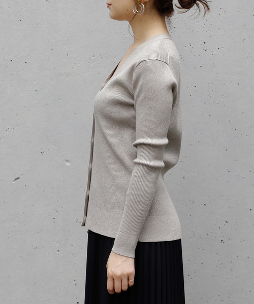 Liesse（リエス）の「リブVネックカーデ（カーディガン/ボレロ・レディース・ゴールド/ベージュ/ネイビー・FREE）」の5枚目の写真