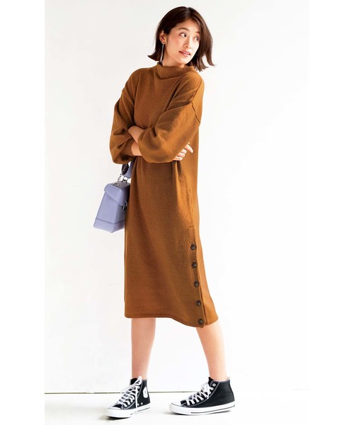 GeeRA(ジーラ)の「スリットボタンニットワンピース(ワンピース・レディース・グレー/ブラック/ベージュ/キャメル・MEDIUM/SMALL/LARGE/X-LARGE)」の14枚目の写真