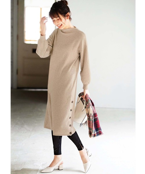 GeeRA(ジーラ)の「スリットボタンニットワンピース(ワンピース・レディース・グレー/ブラック/ベージュ/キャメル・MEDIUM/SMALL/LARGE/X-LARGE)」の13枚目の写真
