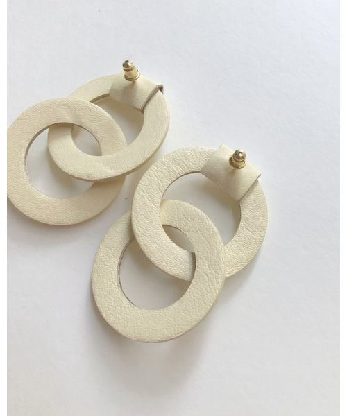 TODAYFUL（トゥデイフル）の「レザーリングピアス（ピアス（両耳用）・レディース・ブラック/モカ/キナリ・FREE）」の10枚目の写真