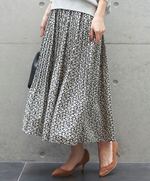 AMERICAN HOLIC（アメリカンホリック）の「ソフトプリーツギャザーロングスカート② ＊（スカート・レディース・ドット/その他14/ブルー系その他/マルチ・FREE）」の4枚目の写真