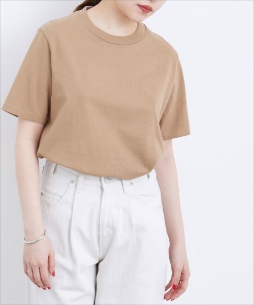 BATONER（バトナー）の「【BATONER for ADAM ET ROPE'】色別注PACK T-SHIRT(Tシャツ)（Tシャツ/カットソー・レディース・チャコールグレー/ホワイト系その他5/ブラウン系その他2・1）」の2枚目の写真