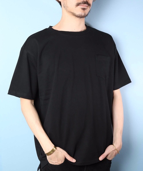 Blue Standard (ブルースタンダード)の「【BLUE STANDARD】男女問わず着用可能なビッグサイズ無地T ドロップショルダー加工 オーバーサイズ ユニセックスサイジング ポケット付き半袖Tシャツ カットソー(Tシャツ/カットソー・メンズ・ホワイト/ブラック/ダークグリーン/ベージュ/ネイビー/ラベンダー/ワイン/レンガ・MEDIUM/LARGE/X-LARGE)」の3枚目の写真