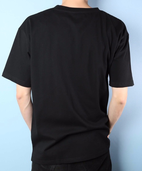 Blue Standard (ブルースタンダード)の「【BLUE STANDARD】男女問わず着用可能なビッグサイズ無地T ドロップショルダー加工 オーバーサイズ ユニセックスサイジング ポケット付き半袖Tシャツ カットソー(Tシャツ/カットソー・メンズ・ホワイト/ブラック/ダークグリーン/ベージュ/ネイビー/ラベンダー/ワイン/レンガ・MEDIUM/LARGE/X-LARGE)」の21枚目の写真