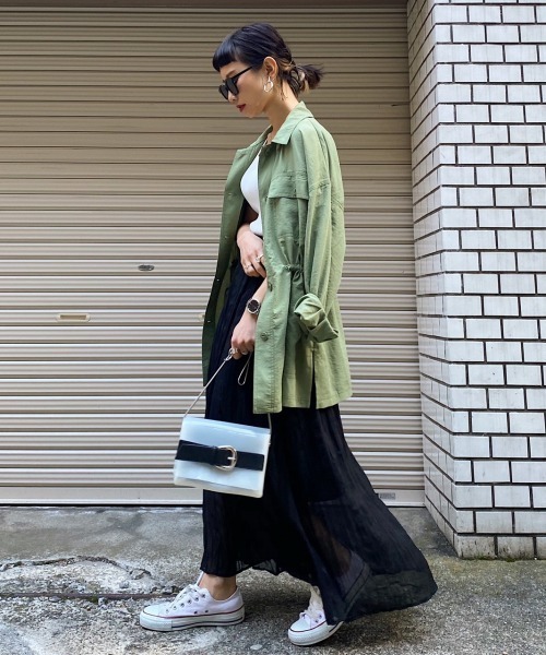 PAGEBOY（ページボーイ）の「シアークリンクルプリーツスカート（スカート・レディース・ブラック/グリーン/グレイッシュベージュ/ダークブラウン・FREE）」の5枚目の写真