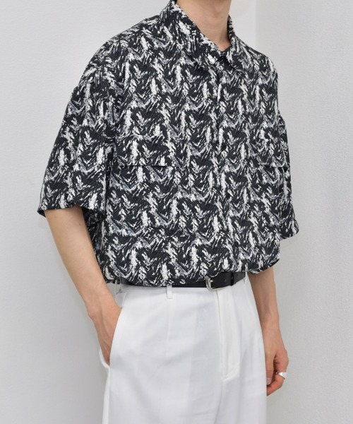 kutir（クティール）の「半袖柄シャツ（シャツ/ブラウス・メンズ・ライトグレー/ダークブラウン/パープル/ネイビー/サックスブルー・MEDIUM/LARGE）」の16枚目の写真