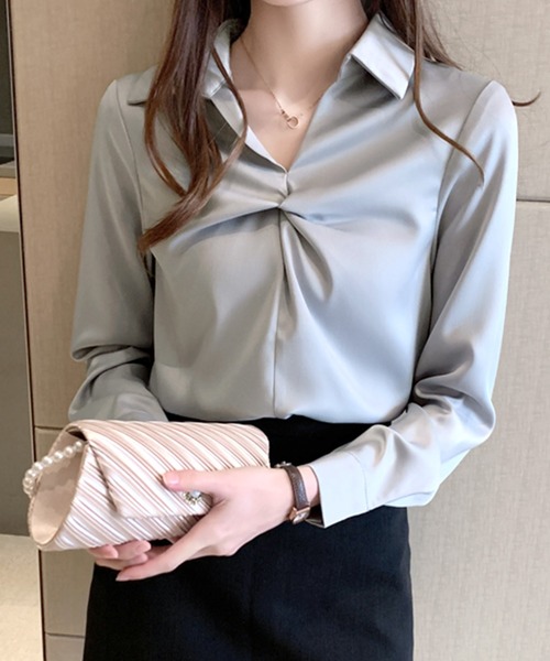 Primazel(プリマゼル)の「マットサテンツイスト長袖ブラウス(シャツ/ブラウス・レディース・ホワイト/ブルーグレー・M)」の14枚目の写真