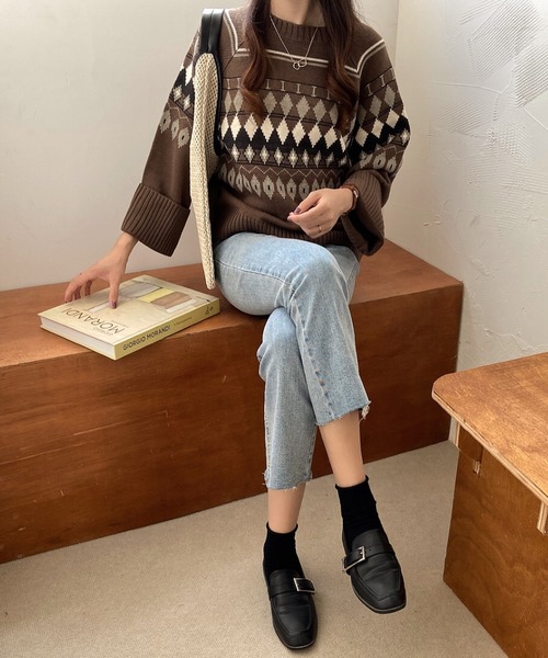 ABITOKYO（アビトーキョー）の「ノルディック柄ニットビッグシルエット 求心ニット（ニット/セーター・レディース・ブラウン/チャコールグレー/アイボリー・FREE）」の21枚目の写真