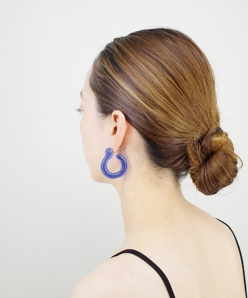 ANNIKA INEZ（アニカイネズ）の「【ANNIKA INEZ / アニカイネズ】GLASSY HOOPS Pierce / ピアス（ピアス（両耳用）・レディース・パープル/ブルー/クリアグリーン・FREE）」の18枚目の写真