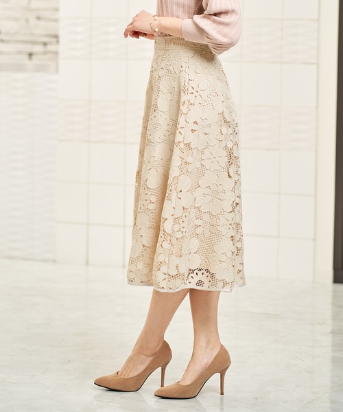 FEERICHELU（フェリーシェル）の「スカート フラワーレース フレア FEERICHELU（スカート・レディース・ベージュ/ブルー/ダークネイビー・S/M）」の7枚目の写真