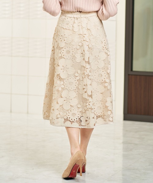 FEERICHELU（フェリーシェル）の「スカート フラワーレース フレア FEERICHELU（スカート・レディース・ベージュ/ブルー/ダークネイビー・S/M）」の8枚目の写真