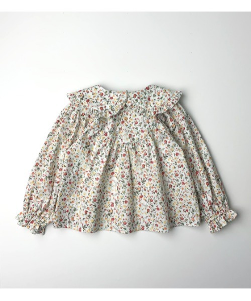 StompStamp（ストンプスタンプ）の「Coquette コケット　C231000 ﾋﾞｯｸ襟ﾌﾞﾗｳｽ（シャツ/ブラウス・キッズ・ホワイト・100cm/120cm/90cm/130cm/80ｃｍ/110cm）」の3枚目の写真