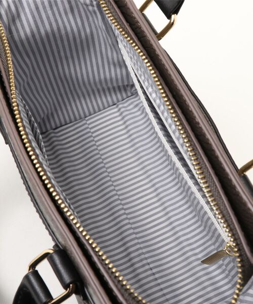 Pi（ピーアイ）の「スネーク型押し２WAYバッグ（ショルダーバッグ・レディース・ホワイト/ブラック/ピンク・FREE）」の22枚目の写真