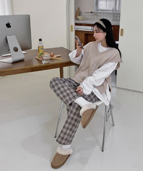 HOTPING（ホッピン）の「HOTPING サイドスリットVネックベスト（ベスト・レディース・アイボリー/ベージュ/ネイビー・FREE）」の7枚目の写真