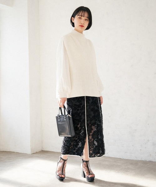 PAGEBOY（ページボーイ）の「レースジャガードパイピングスカート（スカート・レディース・ブラック/グレイッシュベージュ・FREE）」の3枚目の写真