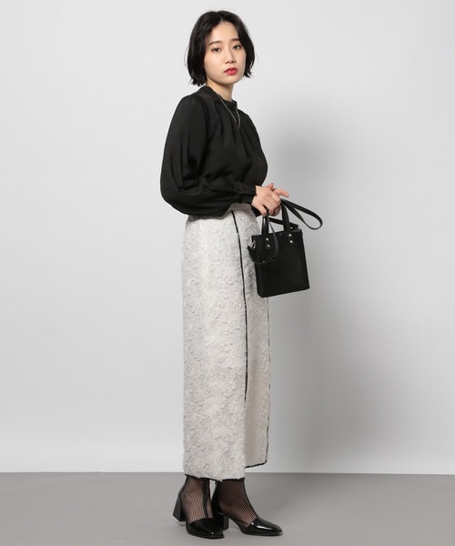 PAGEBOY（ページボーイ）の「レースジャガードパイピングスカート（スカート・レディース・ブラック/グレイッシュベージュ・FREE）」の5枚目の写真