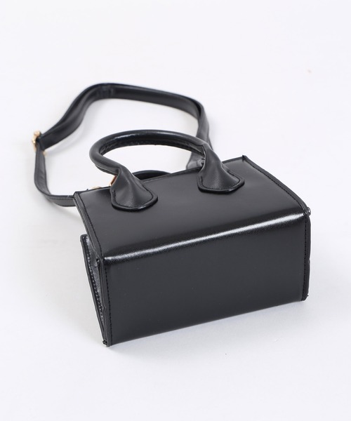 WC（ダブル シー）の「ミニハンドルスクエアバッグ（ショルダーバッグ・レディース・アイボリー/ブラック/ブラウン・FREE）」の6枚目の写真