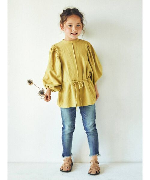 Ungrid（アングリッド）の「Kids ショルダータックブラウス（シャツ/ブラウス・キッズ・オフホワイト/ブラック/グリーン系その他・100/120）」の16枚目の写真