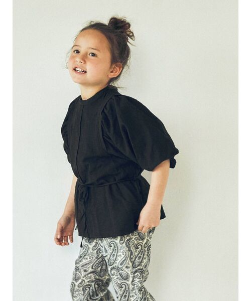 Ungrid（アングリッド）の「Kids ショルダータックブラウス（シャツ/ブラウス・キッズ・オフホワイト/ブラック/グリーン系その他・100/120）」の14枚目の写真