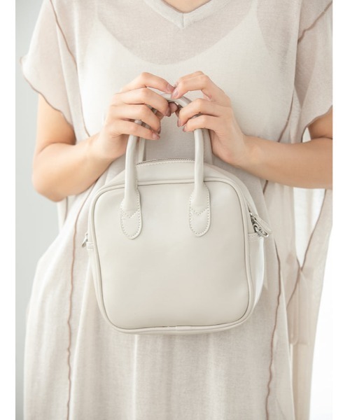fifth（フィフス）の「2wayスクエアハンドバッグ（ハンドバッグ・レディース・ブラック/アイボリー・FREE）」の2枚目の写真