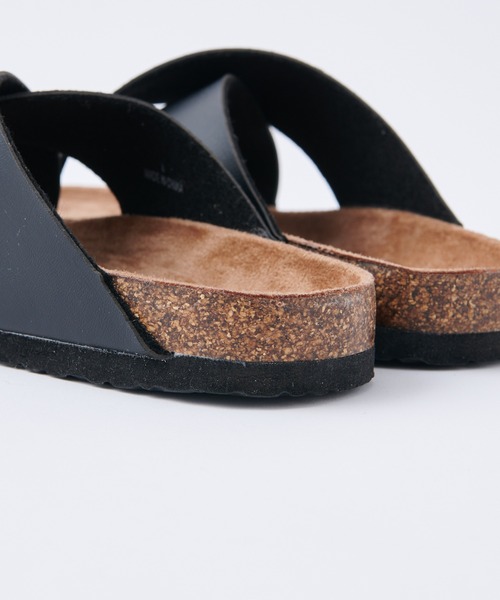 COLONY 2139（コロニートゥーワンスリーナイン）の「【WOMEN'S】クロスベルトサンダル（サンダル・レディース・ブラック/ホワイト/シルバー・MEDIUM/LARGE）」の10枚目の写真